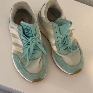 Adidas Women's Sneakers in Mint and White